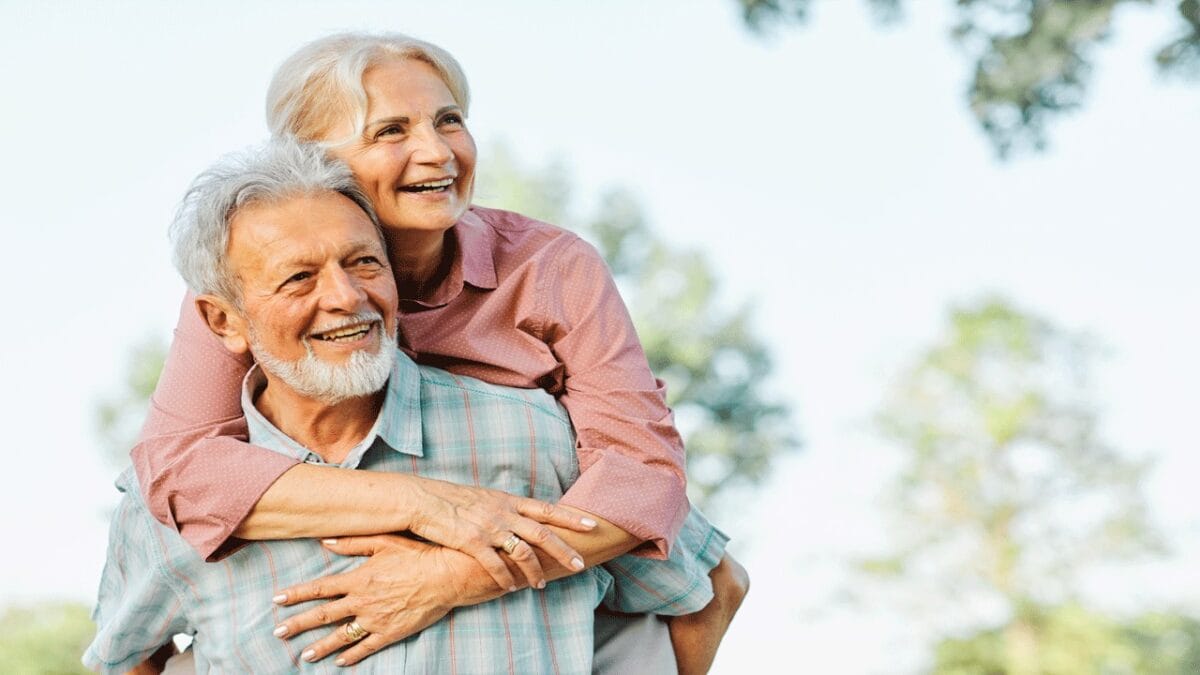 happy-retired-couple