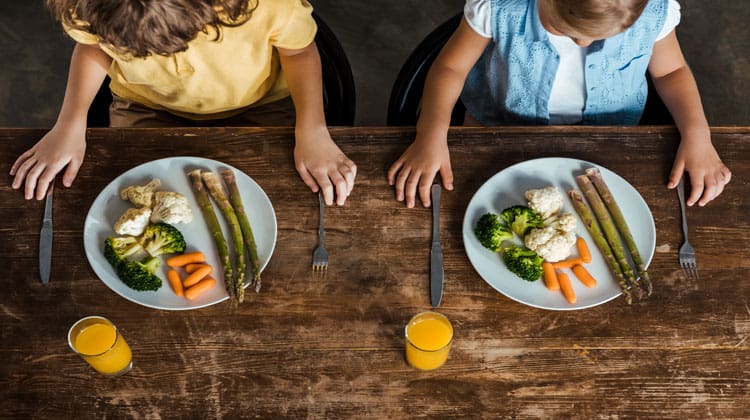 kids eat free